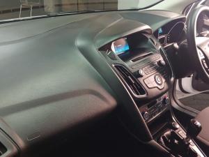 Ford Focus 1.5 Ecoboost Trend 5-Door - Image 11