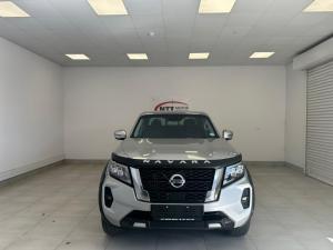 Nissan Navara 2.5DDTI LE/LE Plus automatic D/C - Image 3