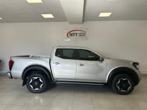 Nissan Navara 2.5DDTI LE/LE Plus automatic D/C - Image 5
