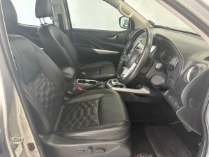 Nissan Navara 2.5DDTI LE/LE Plus automatic D/C - Image 8