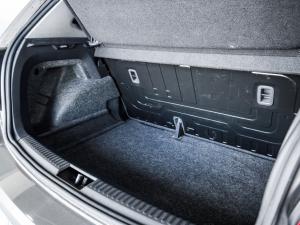 Volkswagen Polo Vivo hatch 1.4 Comfortline - Image 10