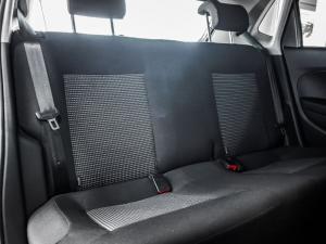 Volkswagen Polo Vivo hatch 1.4 Comfortline - Image 15