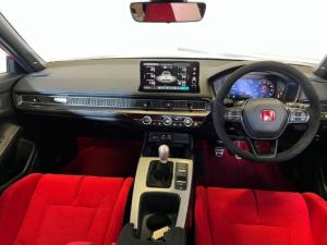 Honda Civic Type R - Image 9