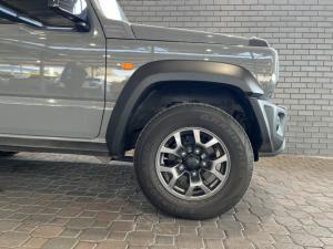 Suzuki Jimny 1.5 GLX AllGrip 3-door manual - Image 10