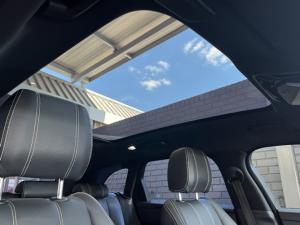 Land Rover Range Rover Velar D200 R-Dynamic SE - Image 10
