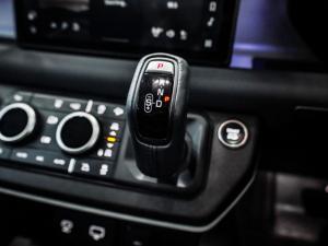 Land Rover Defender 110 D300 SE - Image 16