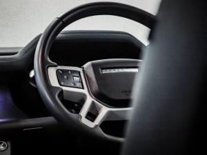 Land Rover Defender 110 D300 SE - Image 18