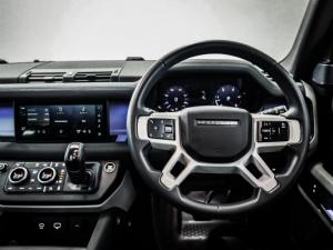 Land Rover Defender 110 D300 SE - Image 19