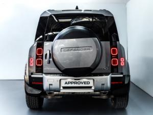 Land Rover Defender 110 D300 SE - Image 6
