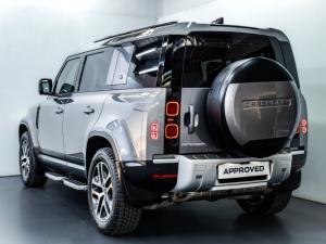 Land Rover Defender 110 D300 SE - Image 7