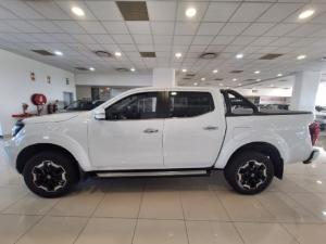 Nissan Navara 2.5DDTi double cab LE 4x4 manual - Image 4