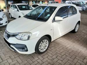 Toyota Etios hatch 1.5 Sprint - Image 4