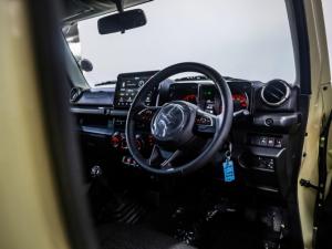 Suzuki Jimny 1.5 GLX AllGrip 5-door auto - Image 11