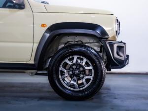 Suzuki Jimny 1.5 GLX AllGrip 5-door auto - Image 4
