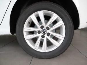 Volkswagen Polo Vivo hatch 1.6 Comfortline auto - Image 11
