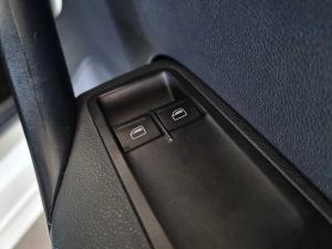 Volkswagen Polo Vivo hatch 1.6 Comfortline auto - Image 15