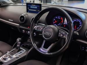 Audi A3 sedan 2.0TDI - Image 6