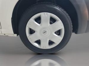 Nissan NP200 1.6i - Image 13