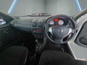 Nissan NP200 1.6i - Image 9