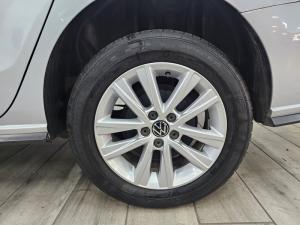 Volkswagen Polo sedan 1.4 Trendline - Image 4