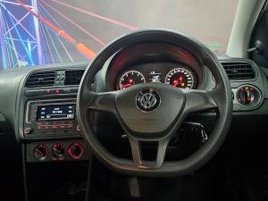 Volkswagen Polo sedan 1.4 Trendline - Image 6