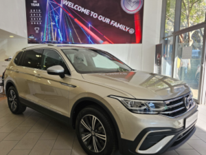 Volkswagen Tiguan Allspace 2.0TSI 4Motion Style - Image 2