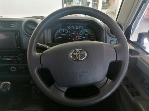 Toyota Land Cruiser 79 4.5D-4D V8 double cab LX - Image 11