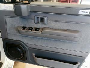 Toyota Land Cruiser 79 4.5D-4D V8 double cab LX - Image 14