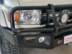 Toyota Land Cruiser 79 4.5D-4D V8 double cab LX - Image 3