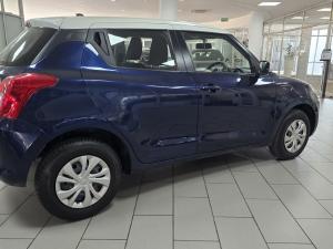 Suzuki Swift 1.2 GL auto - Image 17
