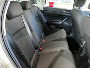 Volkswagen Polo hatch 1.0TSI Comfortline auto - Image 12