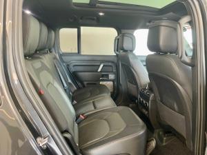 Land Rover Defender 130 D300 X-Dynamic HSE - Image 11