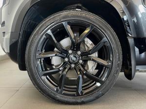 Land Rover Defender 130 D300 X-Dynamic HSE - Image 15