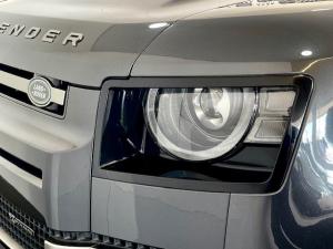 Land Rover Defender 130 D300 X-Dynamic HSE - Image 17
