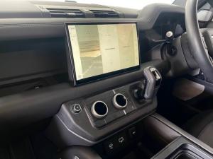 Land Rover Defender 130 D300 X-Dynamic HSE - Image 18