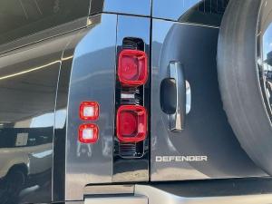 Land Rover Defender 130 D300 X-Dynamic HSE - Image 21