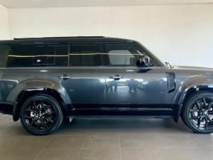 Land Rover Defender 130 D300 X-Dynamic HSE - Image 3
