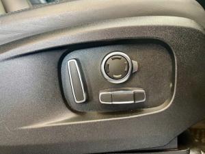 Land Rover Defender 130 D300 X-Dynamic HSE - Image 6
