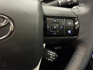 Toyota Hilux 2.8GD-6 48V double cab Raider - Image 10