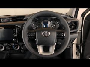 Toyota Hilux 2.4GD-6 Xtra cab Raider manual - Image 26
