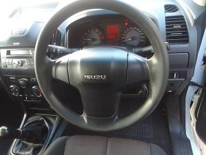 Isuzu D-Max 250 double cab Hi-Ride - Image 8