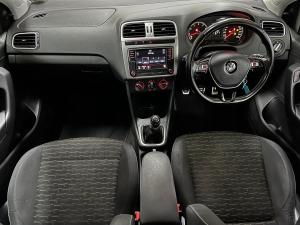 Volkswagen Polo Vivo hatch 1.6 Maxx - Image 6