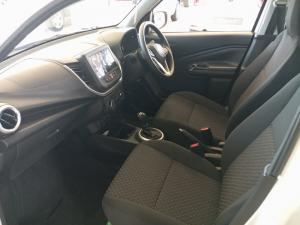 Toyota Vitz 1.0 XR manual - Image 7