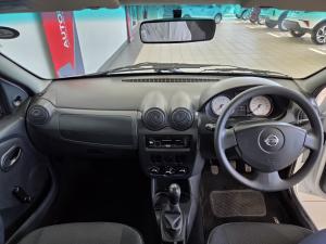 Nissan NP200 1.6i safety pack (aircon) - Image 6