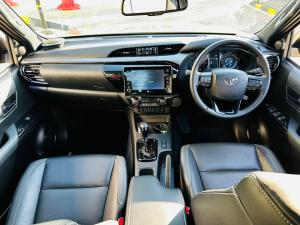 Toyota Hilux 2.8GD-6 double cab Legend auto - Image 6