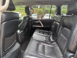 Toyota Land Cruiser 200 4.5D-4D V8 VX - Image 14
