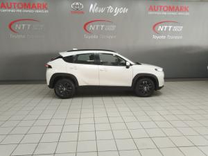 Toyota Starlet Cross 1.5Xs automatic - Image 3