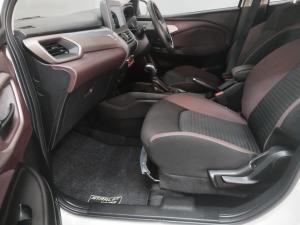 Toyota Starlet Cross 1.5Xs automatic - Image 7