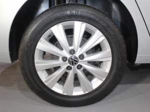 Volkswagen Polo 1.6 Life - Image 21