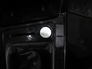 Volkswagen Polo 1.6 Life - Image 22